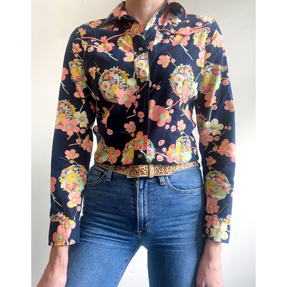 COPY - Vintage Floral Western Snap Shirt Medium